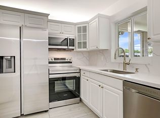 9593 Richmond Cir, Boca Raton, FL 33434