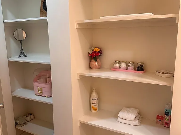 Lots of bathroom storage!