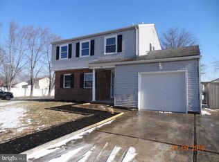 28 Middle Wallop Rd, Bear, DE 19701