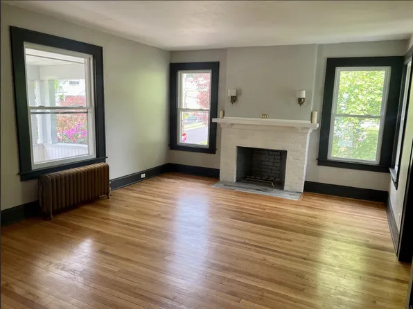 56 Grove St Unit 2, Bristol, CT 06010