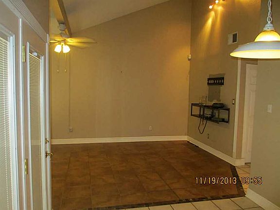 4th image of 5307 Woodstream Dr