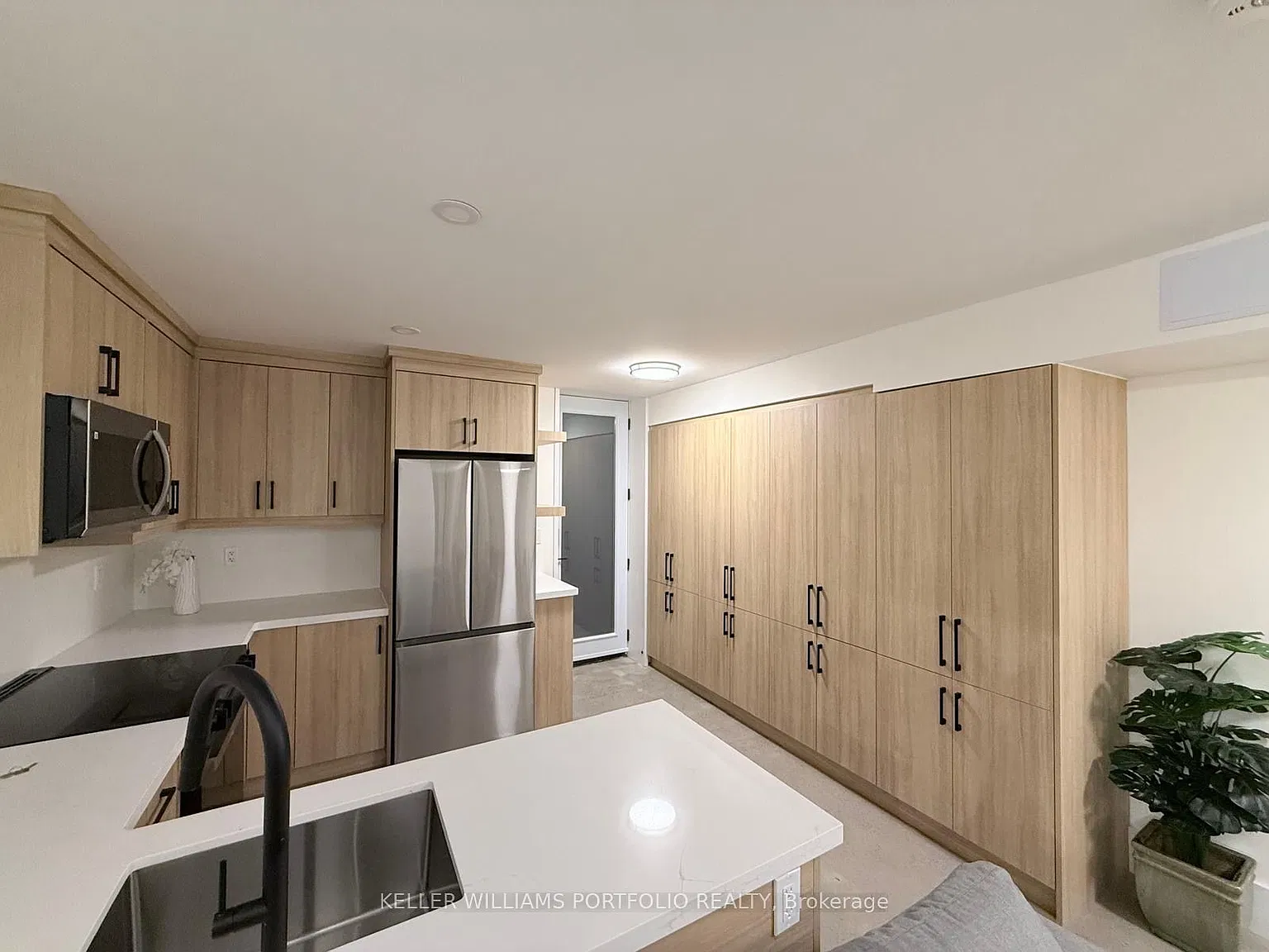 1 bed, $2,490 — Photo 2