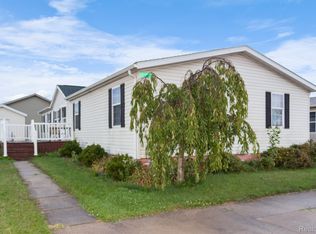 3936 Rivers Point, Monroe, MI 48161