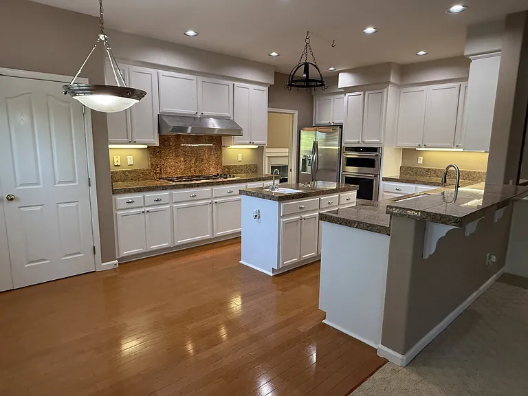 600 Bourne Ct — Photo 9