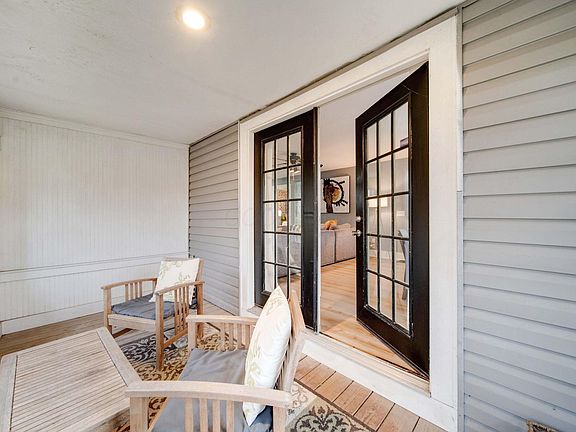5th image of 385 Collingwood Ave