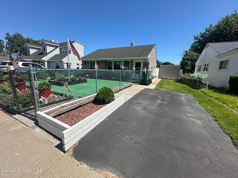 3rd image of 333 Whitehall Road