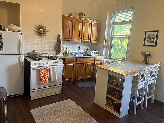 1st image of 2421 23rd St #1