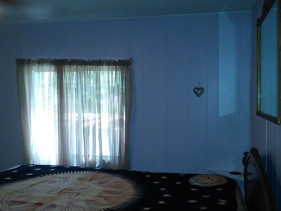 4th image of 389 Woodland Dr
