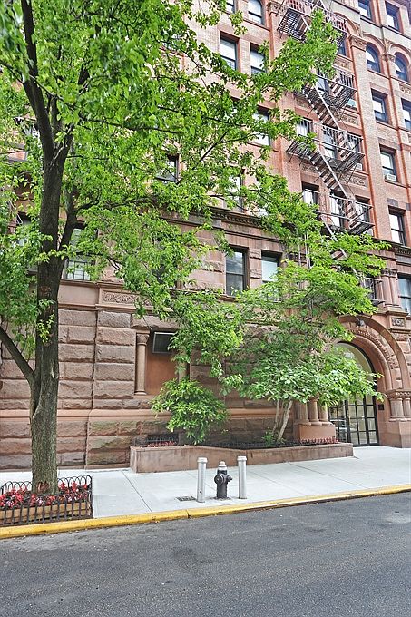 1st image of 306 Columbus Ave #55