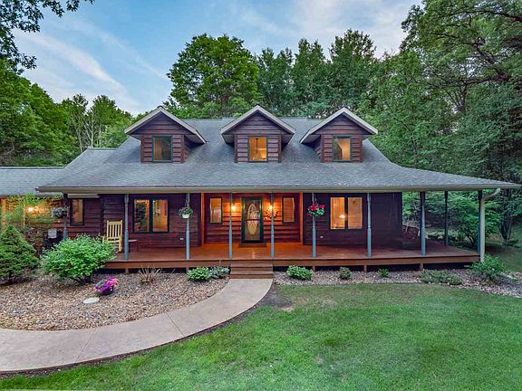 2nd image of 9415 Woodland Cir S