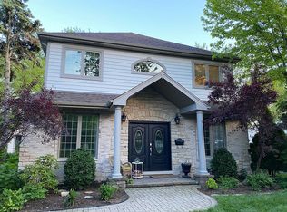 1901 Oak Ave, Northbrook, IL 60062