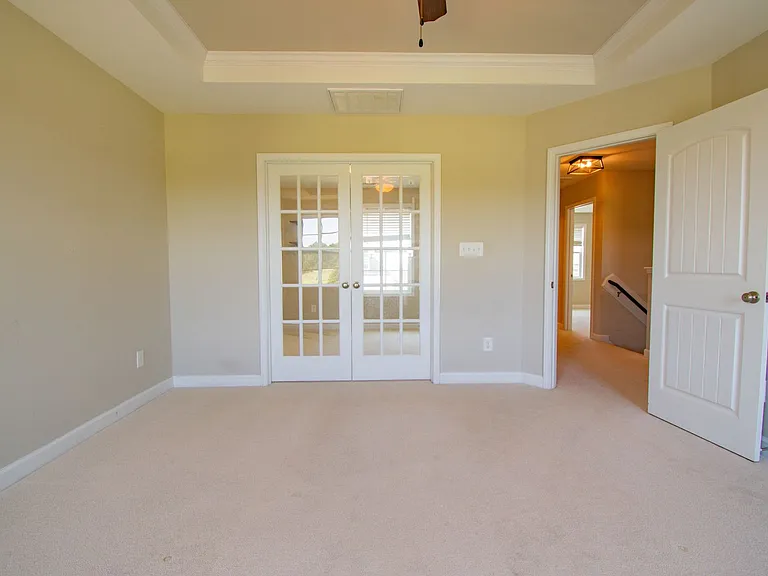 2220 Oldenburg Ln — Photo 17