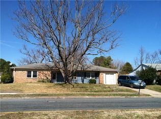 3020 Camelot Blvd, Chesapeake, VA 23323