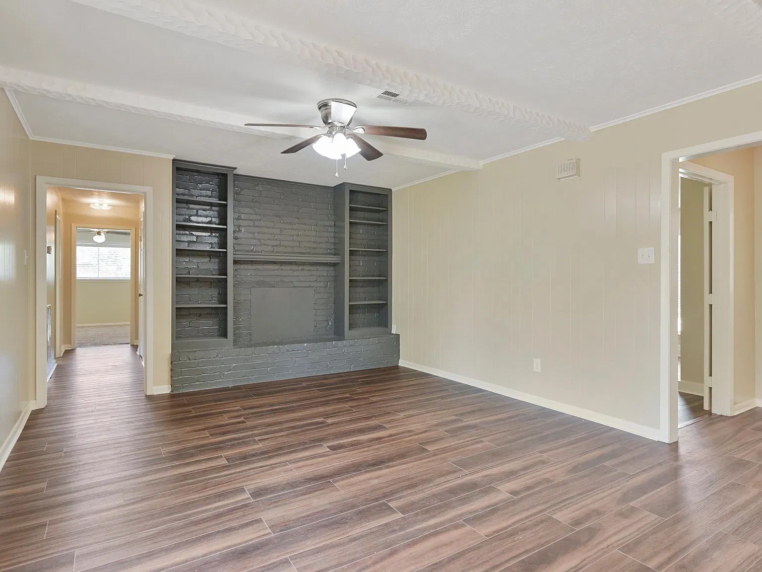 1209 S Ridgefield Circle — Photo 3