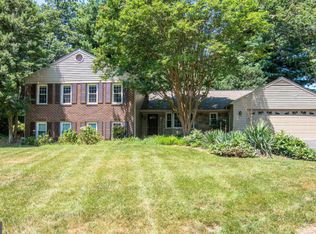 1504 Snughill Ct, Vienna, VA 22182