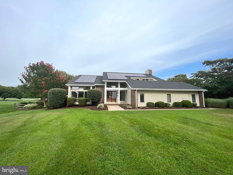 1st image of 110 Prospect Bay Dr W