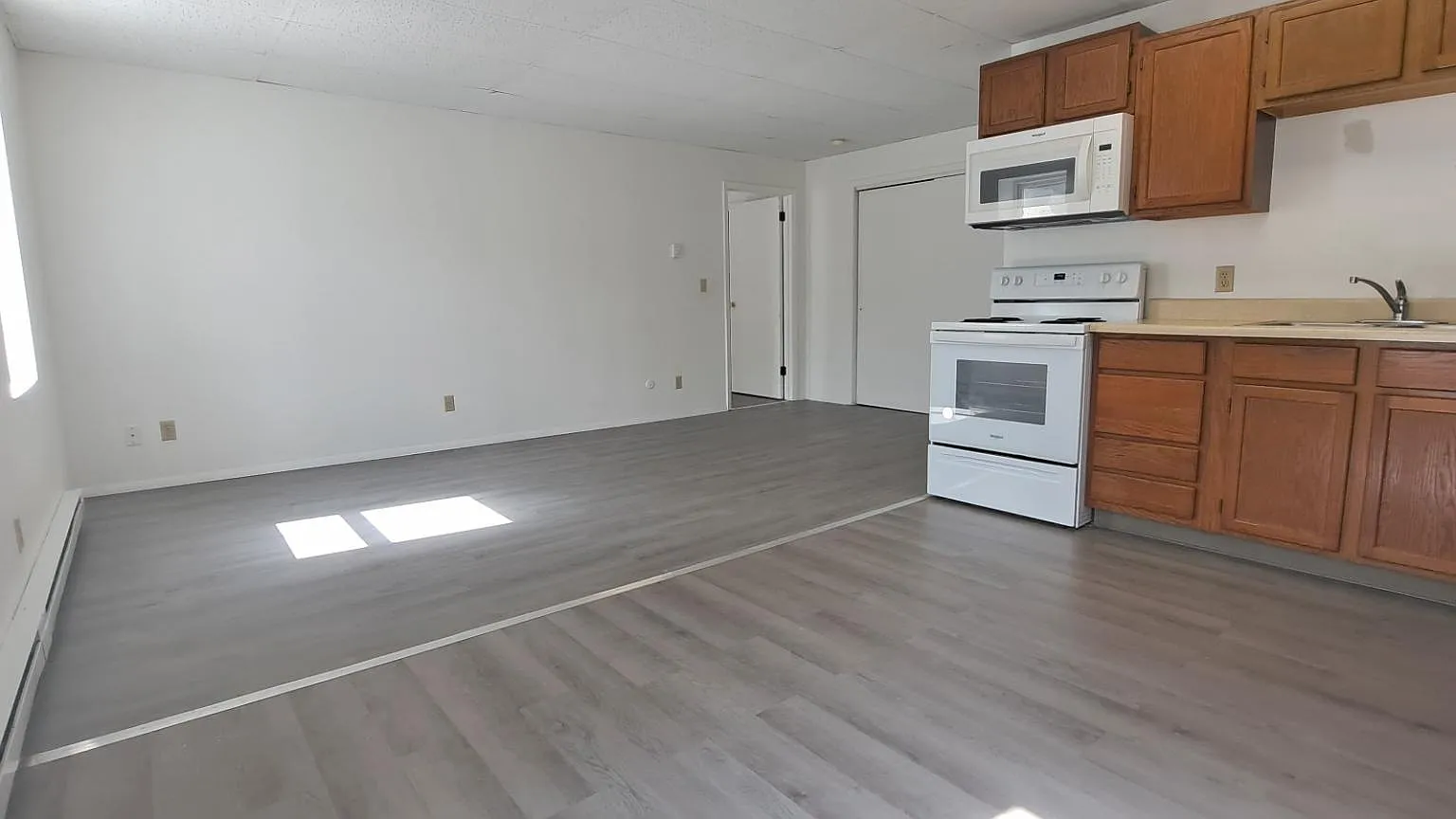 612 Dorey Street - 5 — Photo 2