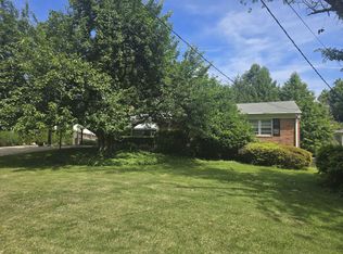 6403 Orchid Dr, Bethesda, MD 20817
