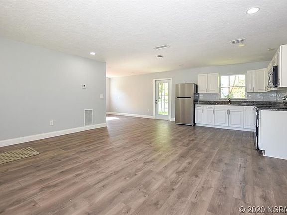 5th image of 901 Roper St