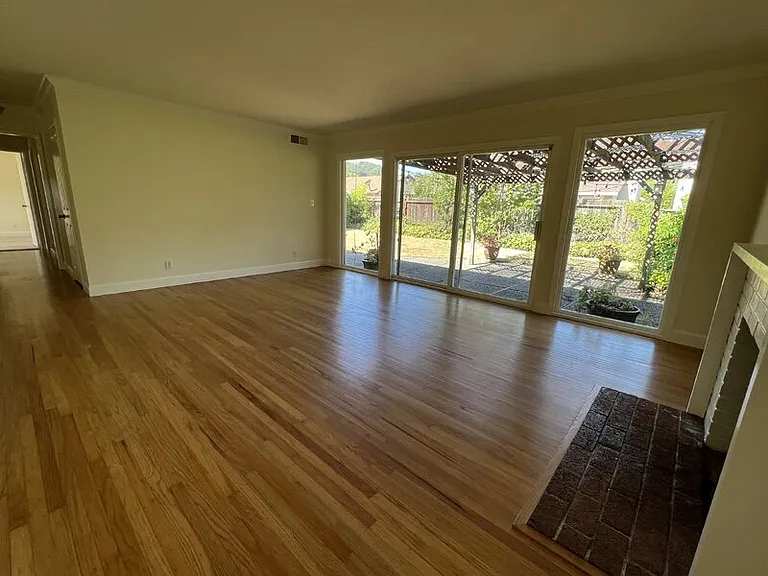 25 El Camino Dr — Photo 3