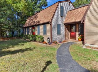 72 Old Fields Rd, Sandwich, MA 02563