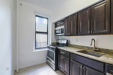 Rented by Hillel Realty Group