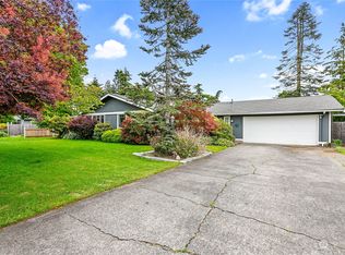 8372 W Meadow Ln, Lynden, WA 98264