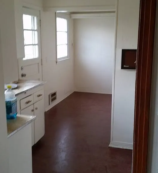 2017 Oak Dr — Photo 2