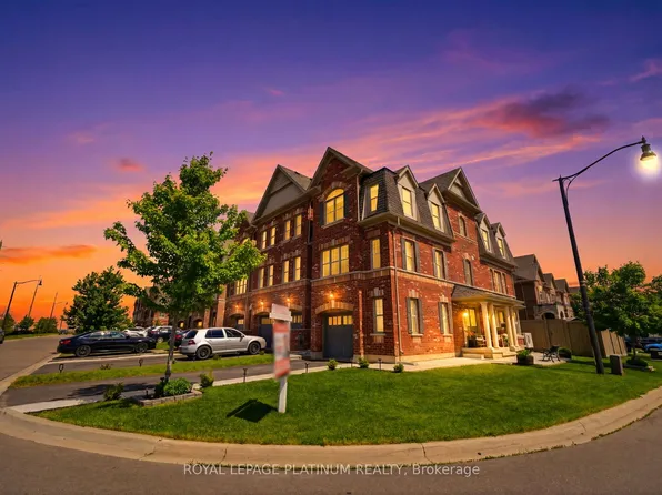 37 Padbury Trl, Brampton, ON L7A 4V2