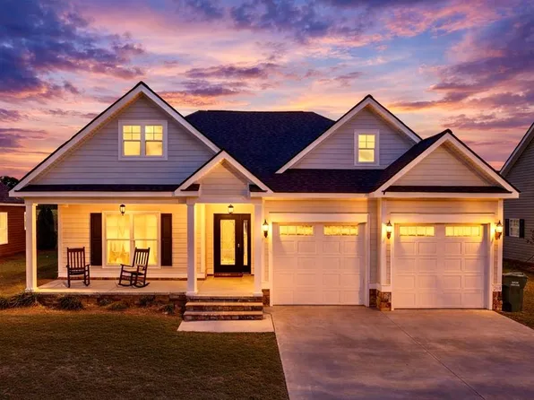 264 Cobblestone Blvd SE, Moultrie, GA 31788