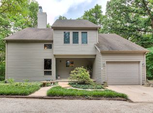 8973 E School Rd, Argenta, IL 62501