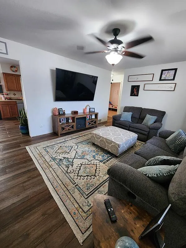 4 bed, 2.0 bath, 1714 sqft, $2,150 — Photo 3