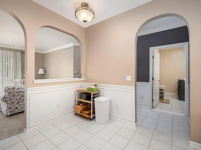2906 N Knightsbridge Cir — Photo 13