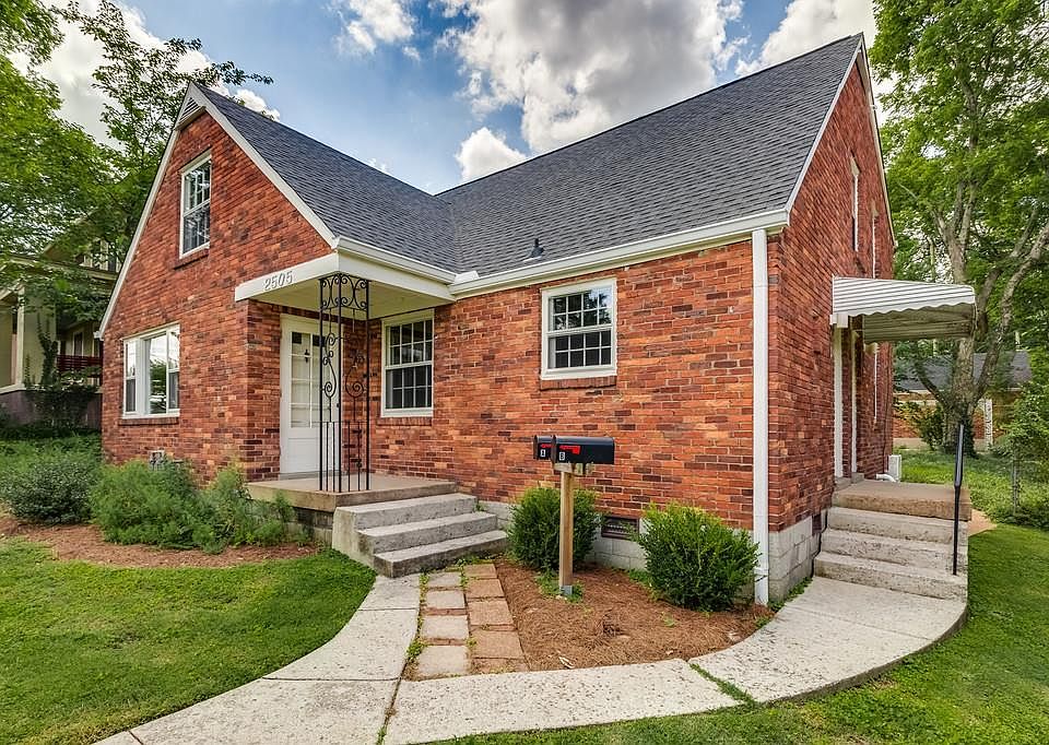 2505 Fairfax - Unit B has it's own private entrance on the right side of the duplex