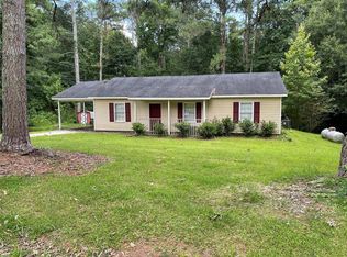 200 Glover Cir, Newnan, GA 30263
