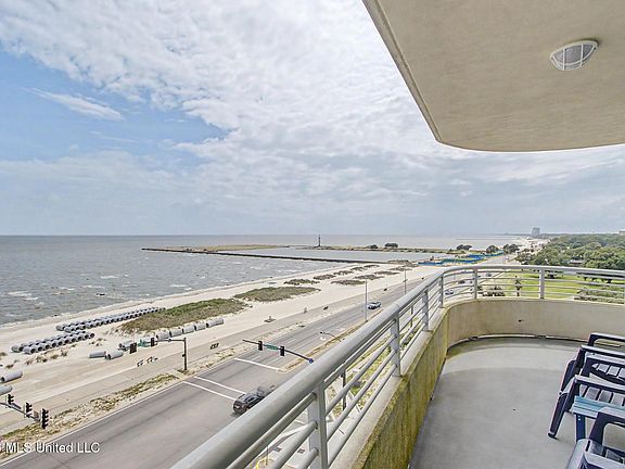 3rd image of 2060 Beach Blvd Unit 504