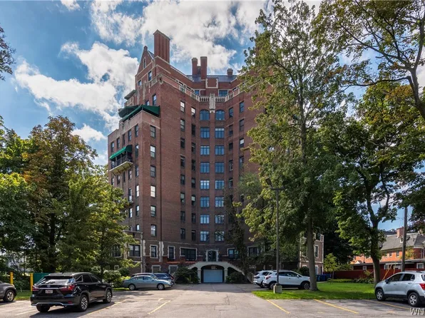 800 W Ferry St APT 4A, Buffalo, NY 14222