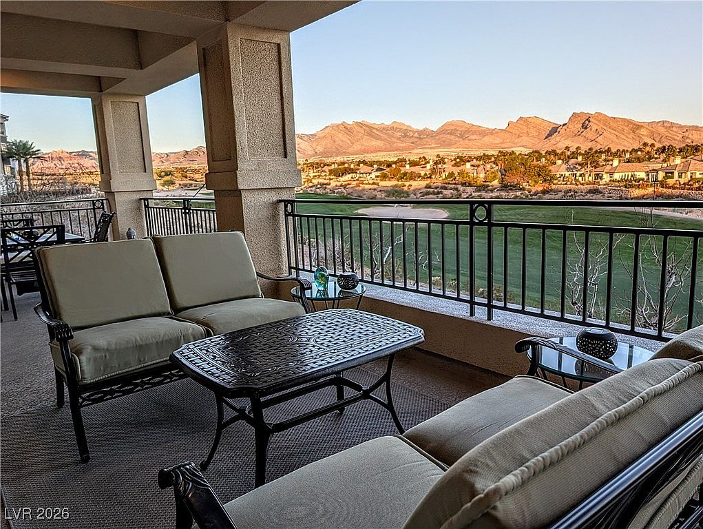 9208 Tesoras Dr Unit 201
