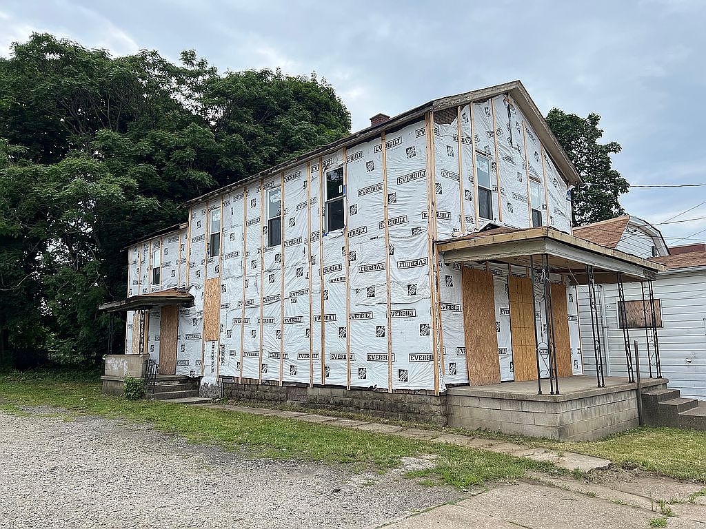 914 East Ave, Erie, PA 16503 Zillow