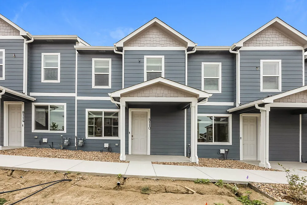 3 bed, 2.5 bath, 1502 sqft, $2,560 — Photo 1