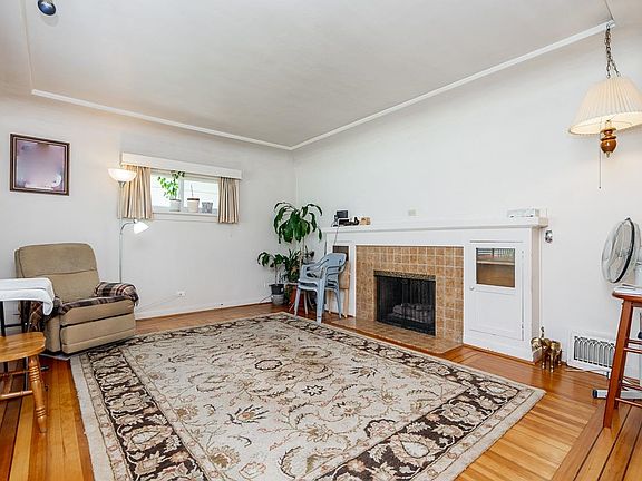 4th image of 916 13th St