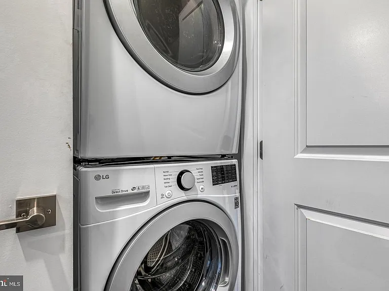 1316 S Broad St #1R — Photo 13