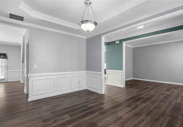 4220 Hunters Green Way NE — Photo 8
