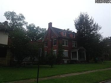 5th image of 115 Illinois Ave