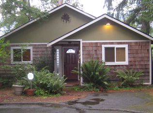 11 Lake Lane, Quinault, WA 98575