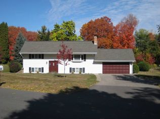 2580 Dunwoody Ave, Wayzata, MN 55391