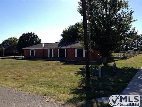 2nd image of 1212 Wildwood Trl