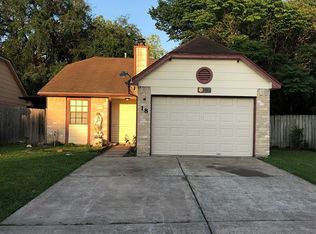 18 Crestbriar Ct, Baytown, TX 77521