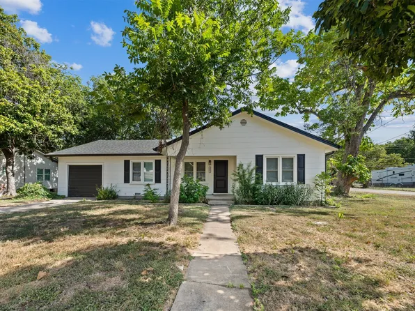 903 E Avenue C, Valley Mills, TX 76689