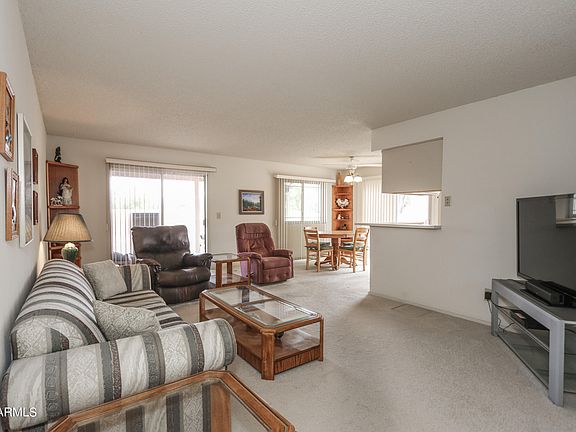 4th image of 25826 S BOXWOOD Drive